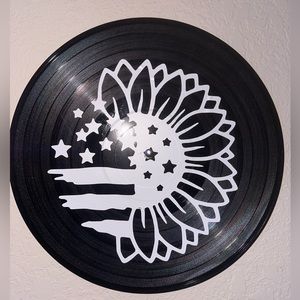 Vinyl Record Wall Art 🇺🇸🌻
